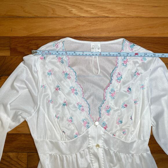 Vintage Cottage Prairie Maxi length Gown Slip Nightie Robe Embroidered Flower M - Picture 9 of 13